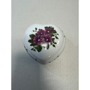 Avon / Jewelry box / trinket box / heart / purple flowers / vintage / EUC